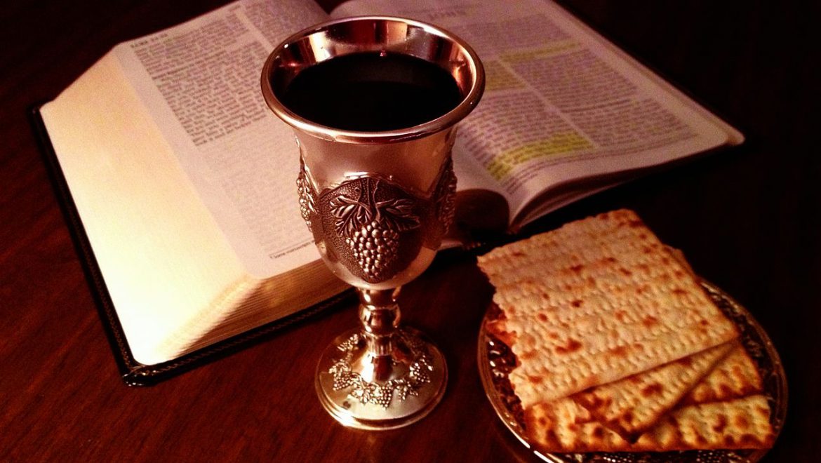 A Contemporary "Women of Valor" Ceremony for the Passover Seder